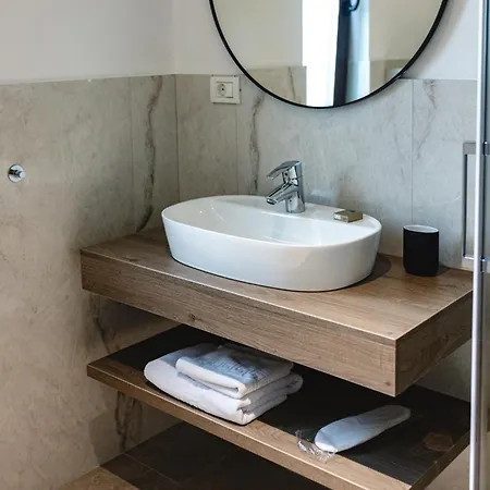 Ramina Hotel 3*