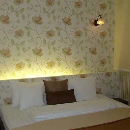 Ramina Hotel 3*