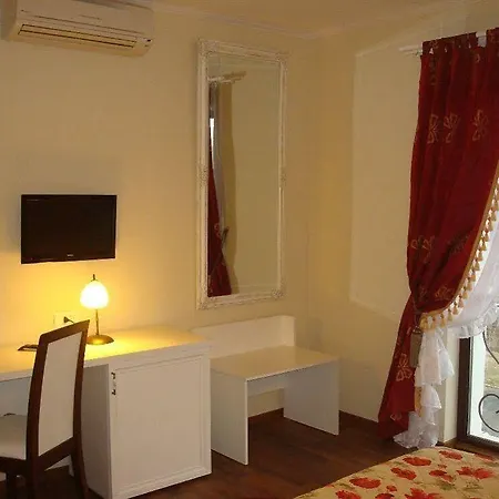 Ramina Hotel 3*