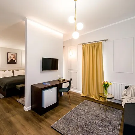 Ramina Hotel