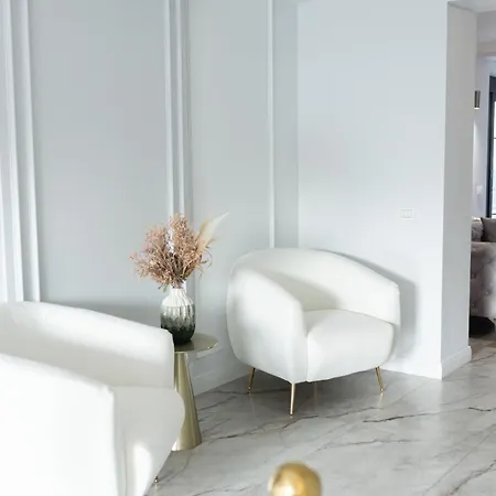 Ramina Hotel